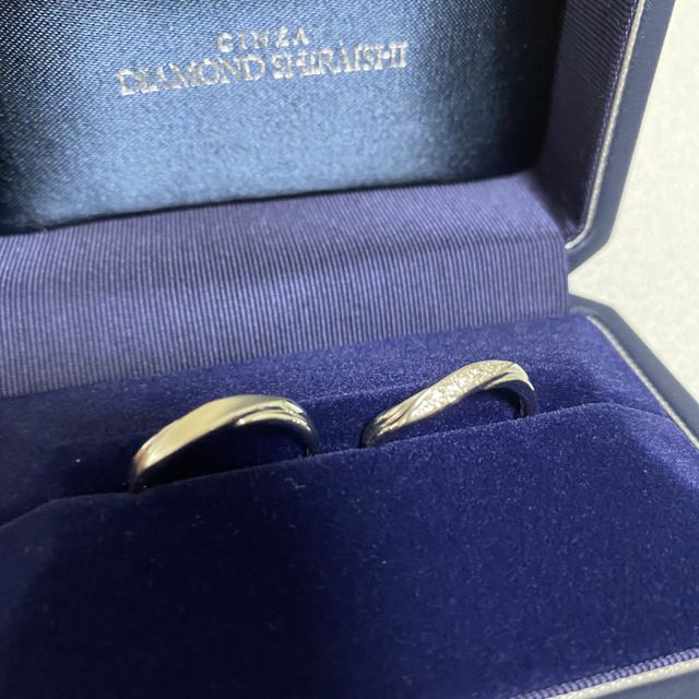 【銀座ダイヤモンドシライシの口コミ】 事前知識が少なかったのですが、さまざまなパターンのリングをつけ比べさ…