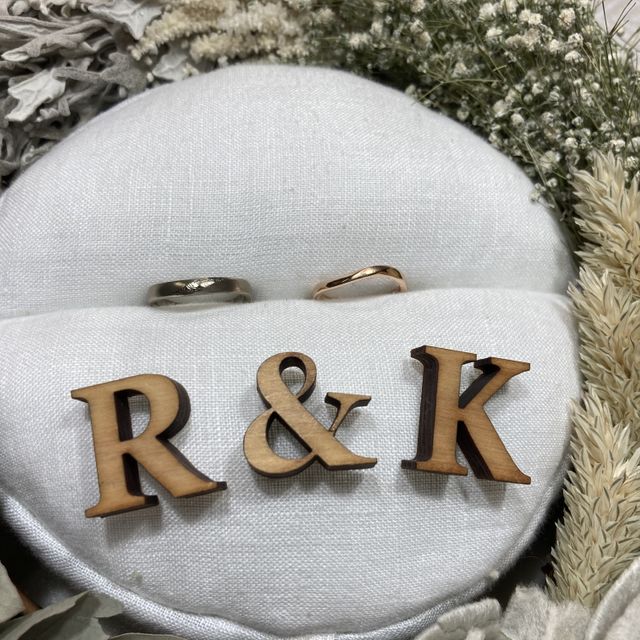 【renri(レンリ)の口コミ】 きらきらとしたゴールドやシルバーではない、自分の肌や着ている服などに…