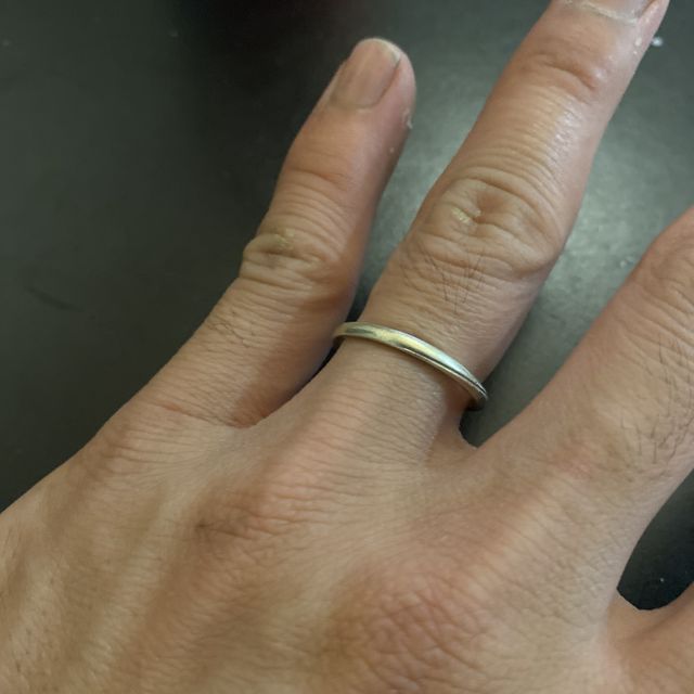 【4℃ BRIDAL(ヨンドシーブライダル)の口コミ】 とにかくシンプルな指輪で刻印がしっかり彫れる指輪を選びました。試着さ…