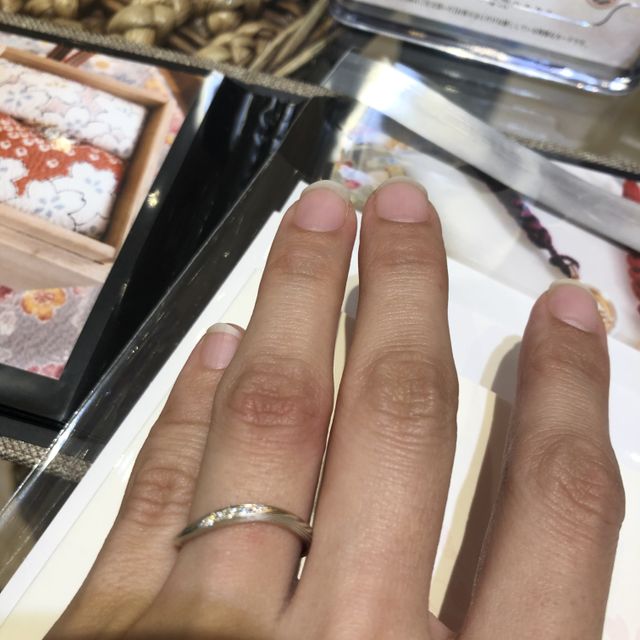 【杢目金屋(もくめがねや)の口コミ】 最初は指輪に木目柄なんて想像できませんでした。でも実物を見たら本当に…