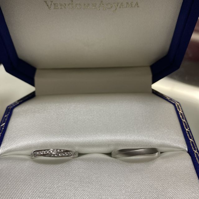 【ヴァンドーム青山(VENDOME AOYAMA)の口コミ】 女性ものはダイヤがたくさん付いていてとても華やかなデザインでした。男…