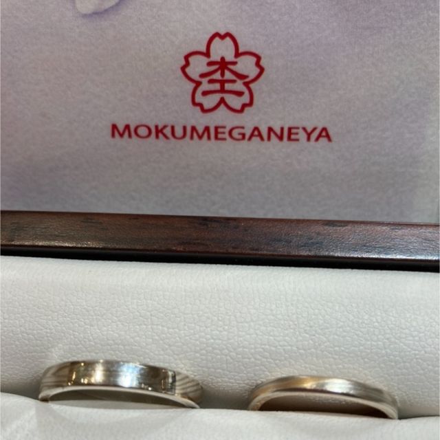 【杢目金屋(もくめがねや)の口コミ】 木目調のデザインが特徴的な指輪です。他にはないオリジナリティ、温かみ…