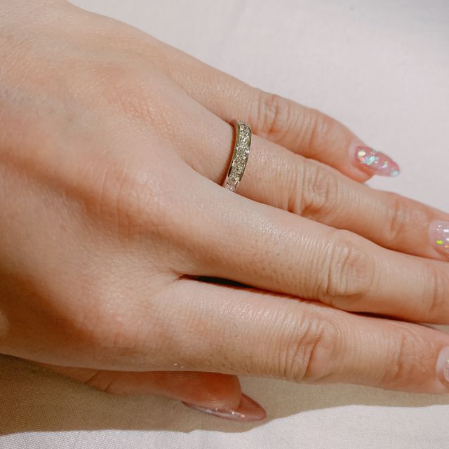 【I's stone(アイズストーン)の口コミ】 デザインに一目惚れしました。1店舗目でしたが本当に即決でした。ダイヤが…