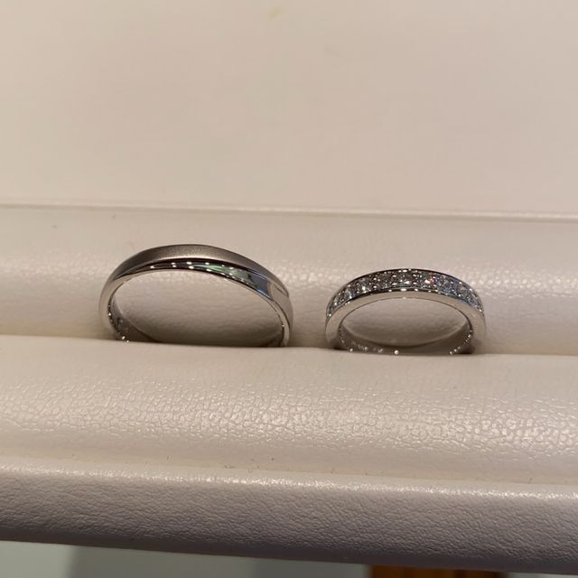 【I's stone(アイズストーン)の口コミ】 デザインに一目惚れしました。1店舗目でしたが本当に即決でした。ダイヤが…