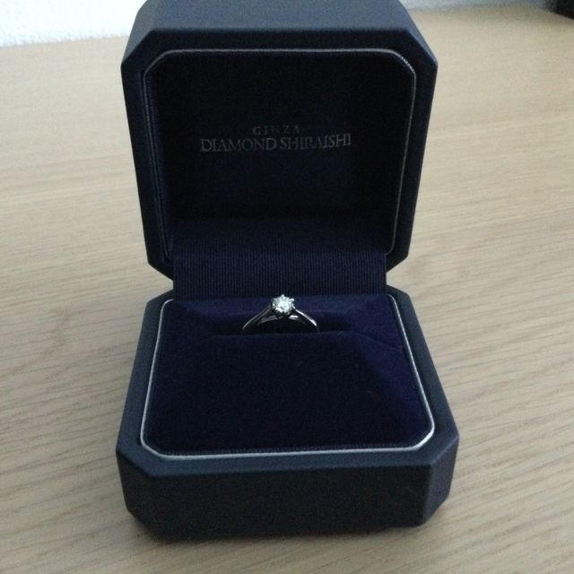 【銀座ダイヤモンドシライシの口コミ】 豊富なリングのデザインの中から、しっくりくるものがあった為購入を決め…