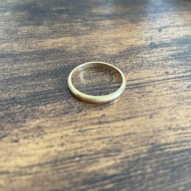 【カルティエ(Cartier)の口コミ】 ブランドの認知度、妻の希望であるゴールド色で選びました。またネットで…