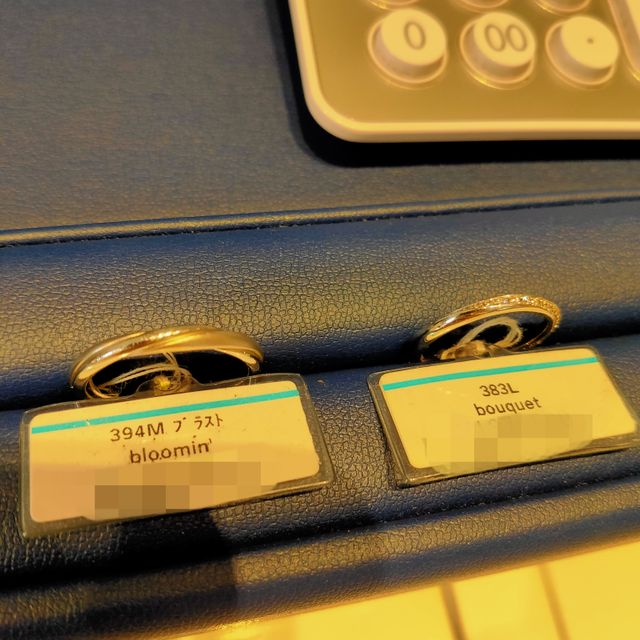 【銀座ダイヤモンドシライシの口コミ】 シンプルかつ上品なデザインに惹かれ購入しました。
ストレートで目立ちす…