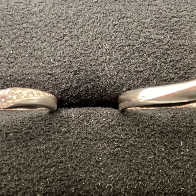 【TRECENTI(トレセンテ)の口コミ】 デザイン、素材、着け心地など、全体的に高評価です。ダイヤが多めのデザ…