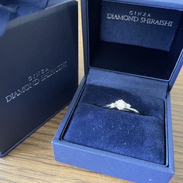 【銀座ダイヤモンドシライシの口コミ】 旦那がプロポーズ時にプロポーズリングを用意してくれていて、その指輪を…