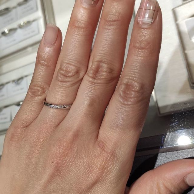 【アイプリモ(I-PRIMO)の口コミ】 全体的につるっとしていて、つけ心地もとてもなめらかでした。
人から見た…