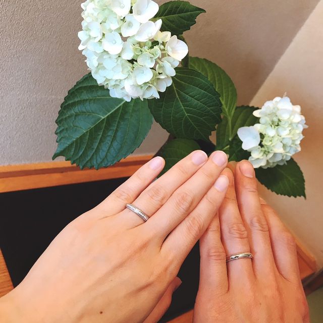 【アイプリモ(I-PRIMO)の口コミ】 デザインが非常に良かったです。
プラチナに端のピンクゴールドとの相性が…