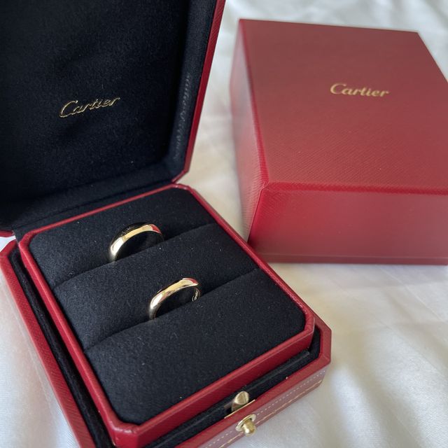 【カルティエ(Cartier)の口コミ】 ダイヤが取れてしまわないか心配だったため、ダイヤ無しのものを探してい…