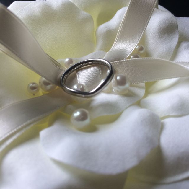 【ティファニー(Tiffany & Co.)の口コミ】 結婚指輪といえば、「いつかはティファニー」という気持ちがあったので、…