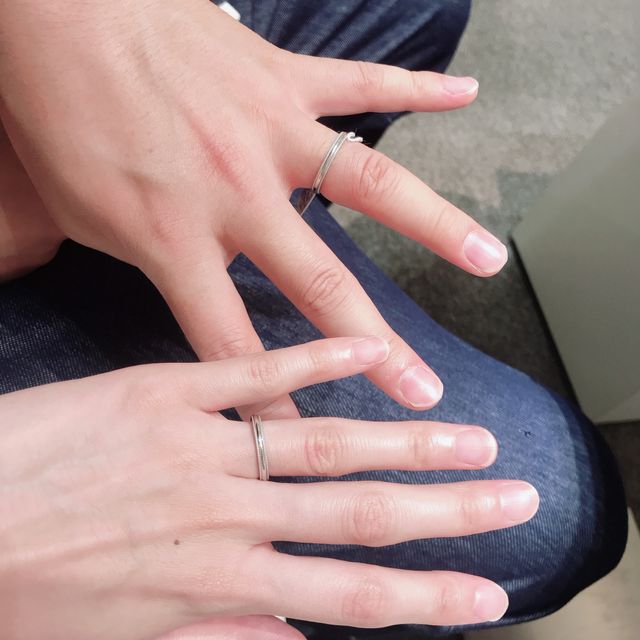 【4℃ BRIDAL(ヨンドシーブライダル)の口コミ】 姉が4℃で購入しており、素敵な指輪だなと思ったのがきっかけです。決めて…