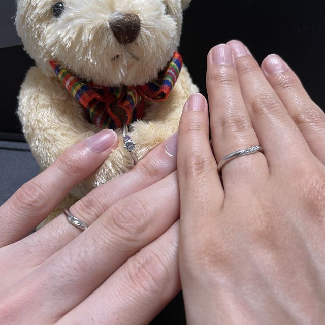 【ケイウノ ブライダル(K.UNO BRIDAL)の口コミ】 婚約指輪はノイドゥエ、結婚指輪はブループーロとデザインが異なる物を選…