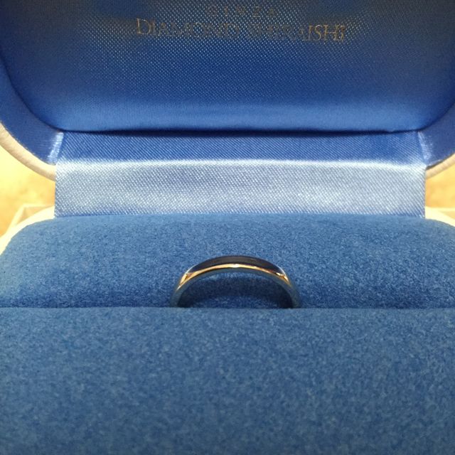 【銀座ダイヤモンドシライシの口コミ】 シンプルなデザインでプラチナのリングを探しておりました。シンプルなデ…