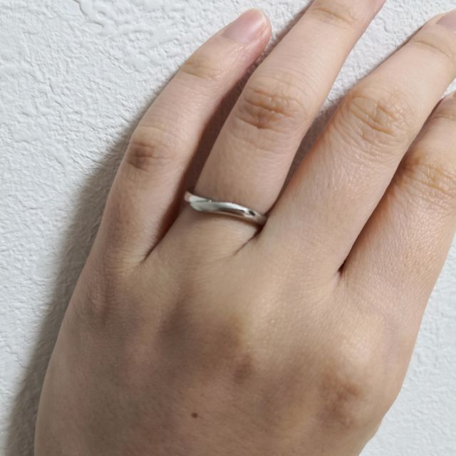 【アイプリモ(I-PRIMO)の口コミ】 元々ダイヤを結婚指輪につける気がなく、かといってただのリングではつま…