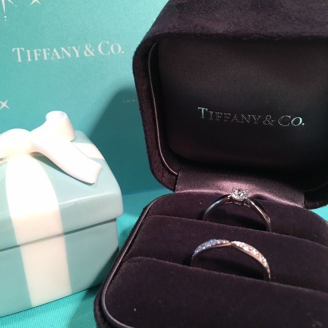 【ティファニー(Tiffany & Co.)の口コミ】 色々なブランドの指輪を見ていましたが、ずっとティファニーに憧れていま…