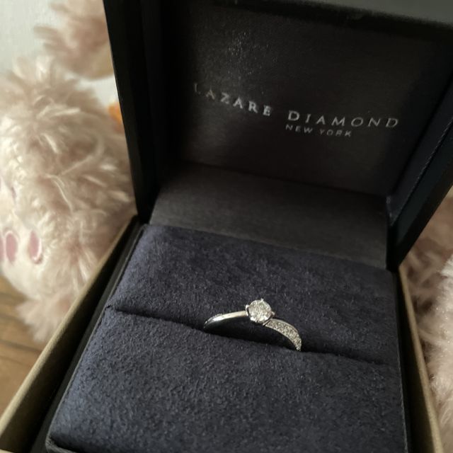 【ラザール ダイヤモンド(LAZARE DIAMOND)の口コミ】 10種類近いデザインを試着させていただき、パレスの美しいウェーブライン…