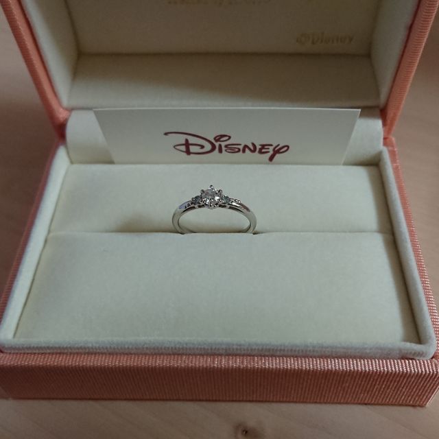 【ケイウノ ブライダル(K.UNO BRIDAL)の口コミ】 ディズニーのキャラクターが好きな彼女。
ケイウノさんのキャラクターコン…