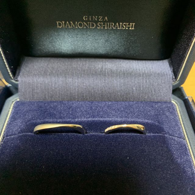 【銀座ダイヤモンドシライシの口コミ】 ウェーブがとてもおしゃれで、指が長く見えるデザインと、着け心地の良さ…
