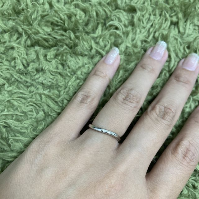 【アイプリモ(I-PRIMO)の口コミ】 試着する前はもっと石の数が多いものやデザインがオシャレなものを想像し…