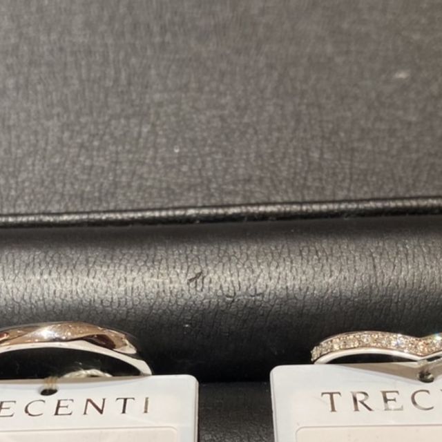 【TRECENTI(トレセンテ)の口コミ】 デザインがシンプルながらも、普段使いが出来るデザインです。
価格は他店…