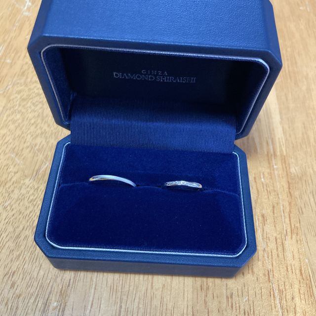【銀座ダイヤモンドシライシの口コミ】 シンプルだけど、上品さを感じさせるようなデザインが多数ありました。あ…