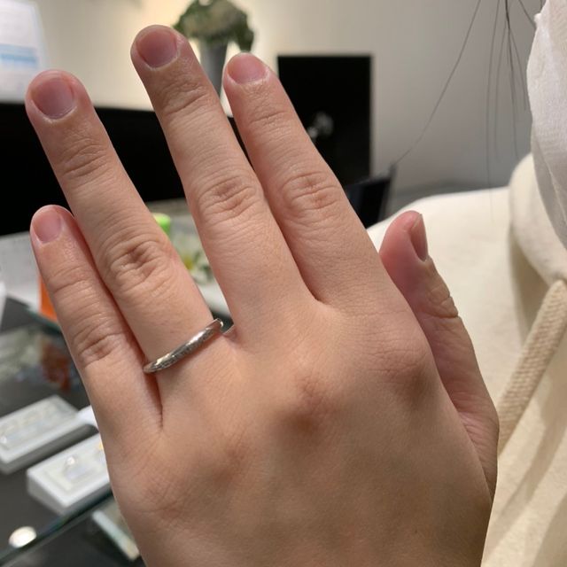 【エクセルコダイヤモンド(EXELCO DIAMOND)の口コミ】 エクセルコダイヤモンド「Coronet」です。
細かなミル打ちが魅力的です。
…