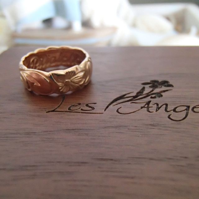 【レザンジュの口コミ】 婚約指輪もここでつくったので是非結婚指輪もここで作りたいと思い店舗は…