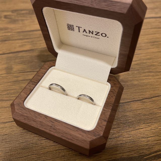 【TANZO.(鍛造指輪)の口コミ】 まずは長年使用できるという点から、鍛造製法の指輪に拘りました。その中…