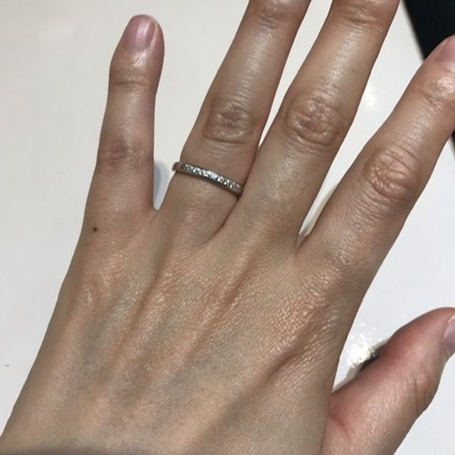 【TRECENTI(トレセンテ)の口コミ】 シンプルですが、飽きが来ないデザイン特徴です。ダイヤモンドもキラキラ…