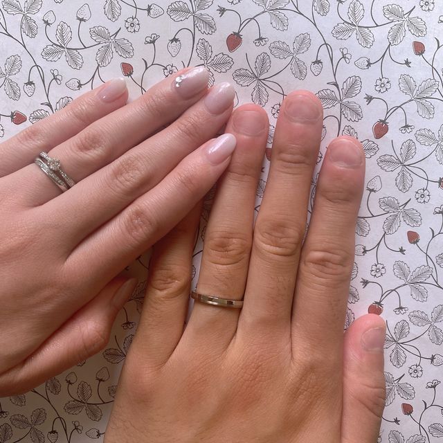 【ラザール ダイヤモンド(LAZARE DIAMOND)の口コミ】 婚約指輪との相性を見ることと、日常生活の使いやすさを重視して決めまし…