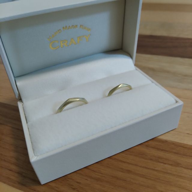 【CRAFY(クラフィ)の口コミ】 デザインや素材など自由に決められるのでよかったです。
人とかぶらないデ…