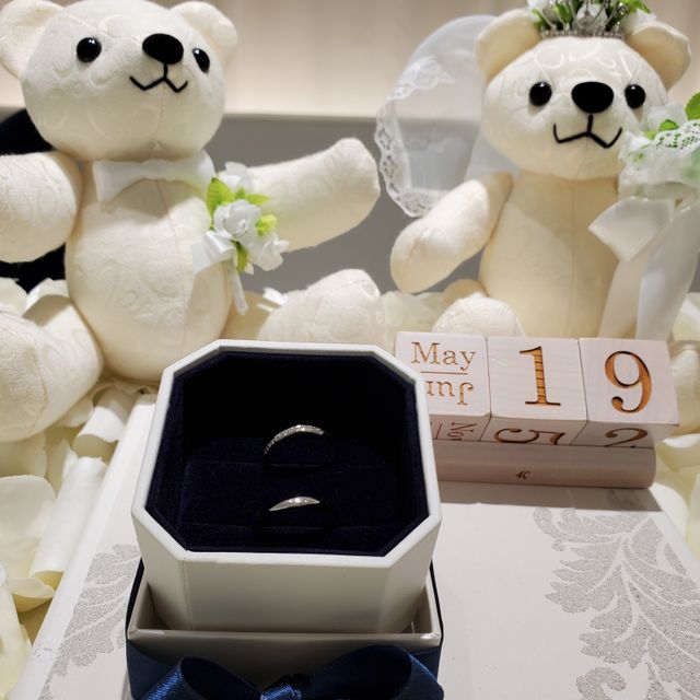 【4℃ BRIDAL(ヨンドシーブライダル)の口コミ】 値段は10万程度に決めており、ウェーブがかかりゴールドにしようと思って…