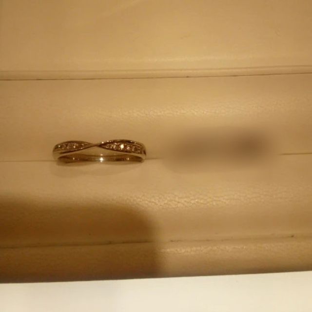 【サマンサティアラブライダル(Samantha Tiara Bridal)の口コミ】 全体的に可愛らしさと品があるリングです。二人が寄り添い合う様をデザイ…