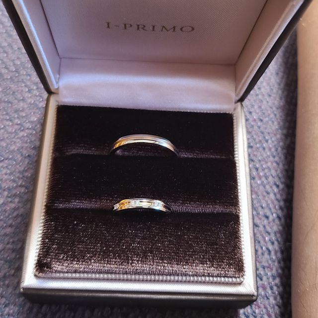 【アイプリモ(I-PRIMO)の口コミ】 長くつけられそうなシンプルなデザインで、どんな服装でも邪魔にならず、…