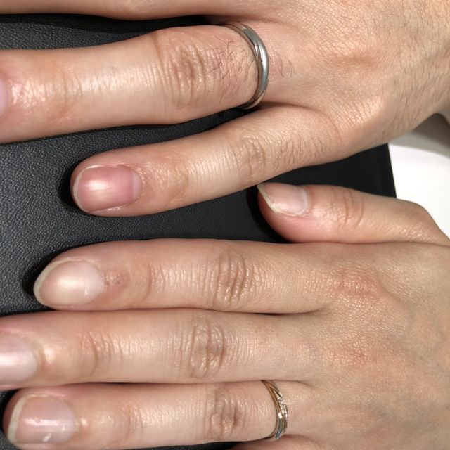 【4℃ BRIDAL(ヨンドシーブライダル)の口コミ】 たくさんリングを見ましたが、男性用のデザインがシンプルなものが多かっ…