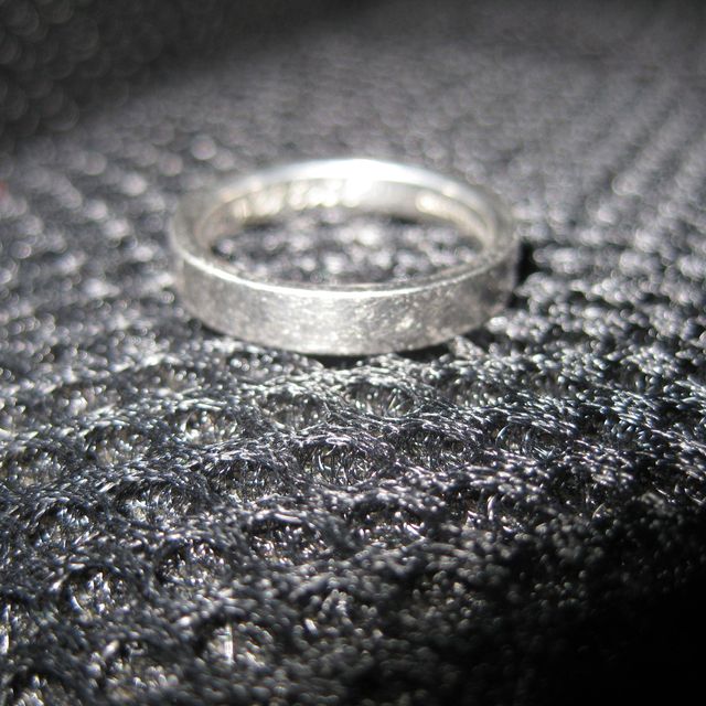 【ティファニー(Tiffany & Co.)の口コミ】 生涯使うものなので、シンプルで飽きないものを探しました。

プラチナ✖ゴ…