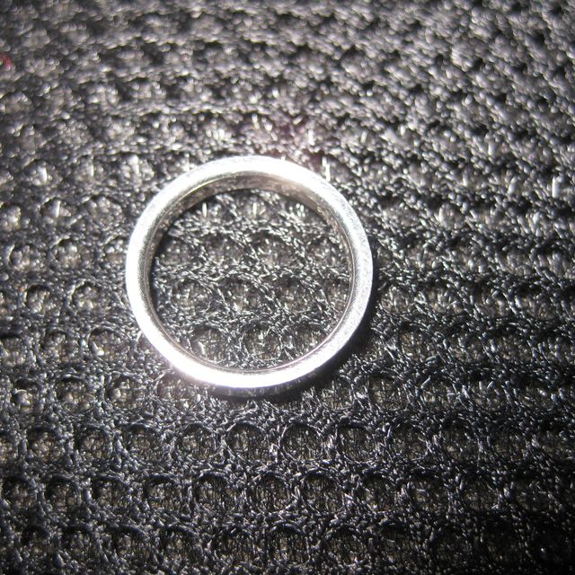 【ティファニー(Tiffany & Co.)の口コミ】 生涯使うものなので、シンプルで飽きないものを探しました。

プラチナ✖ゴ…