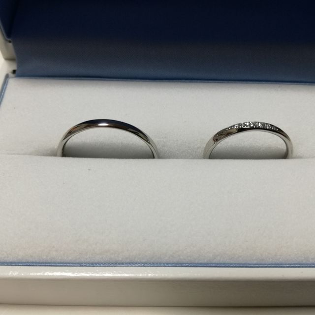 【GALA JEWELRY(ガラジュエリー)の口コミ】 指が細く見えるようにウェーブ型にしようと思ったが、ダイヤがウェーブ状…