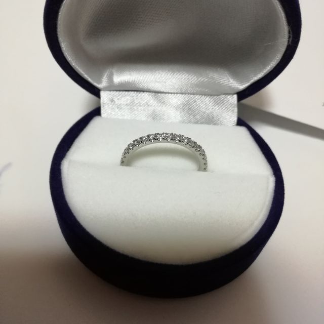 【GALA JEWELRY(ガラジュエリー)の口コミ】 他の店舗でエタニティリングを試着させてもらい凄く気に入りました。結婚…