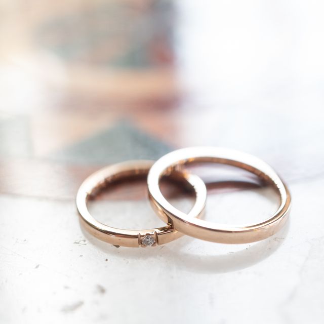 【Galopine & Galopin(ガロピーネガロパン)の口コミ】 他の人とはあまり被らないピンクゴールドで探していました。ワンポイント…