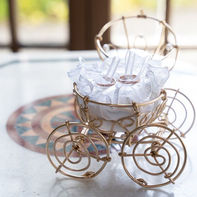 【Galopine & Galopin(ガロピーネガロパン)の口コミ】 他の人とはあまり被らないピンクゴールドで探していました。ワンポイント…