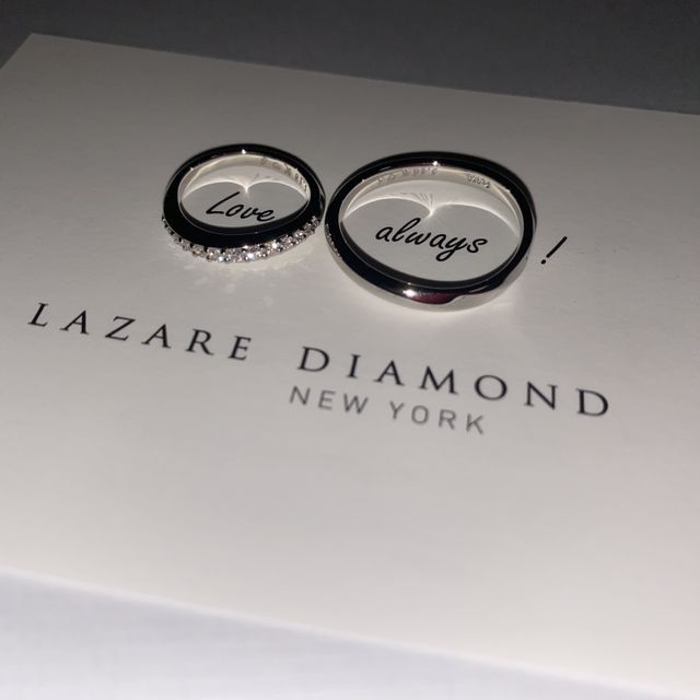 【ラザール ダイヤモンド(LAZARE DIAMOND)の口コミ】 普段、アクセサリーなどは全く付けないので、
長い時間付けてられるのか、…