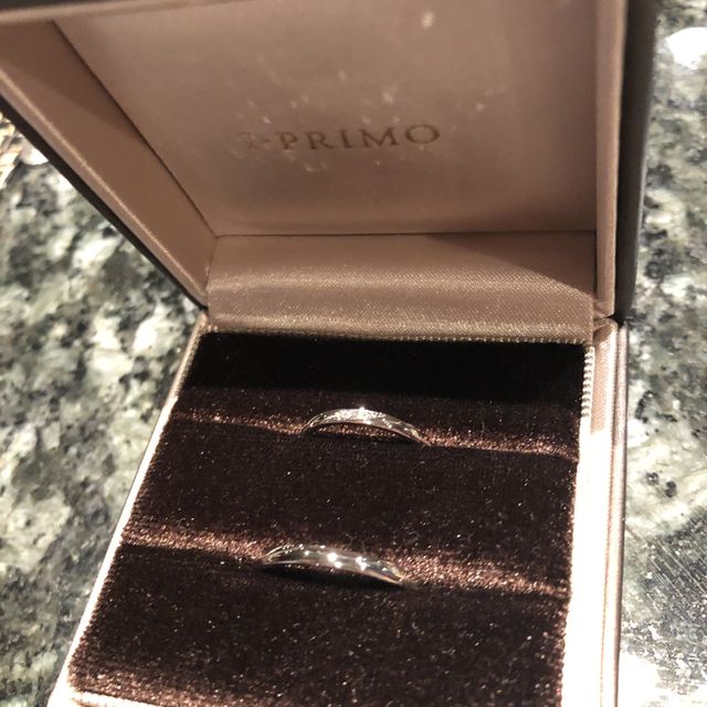 【アイプリモ(I-PRIMO)の口コミ】 婚約指輪がアイプリモだったので、結婚指輪も同じブランドで揃えました。…