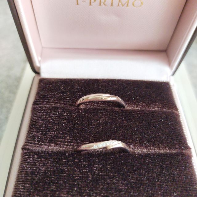 【アイプリモ(I-PRIMO)の口コミ】 指輪の色がゴールド系なのですが、ブラウンゴールドというアイプリモさん…