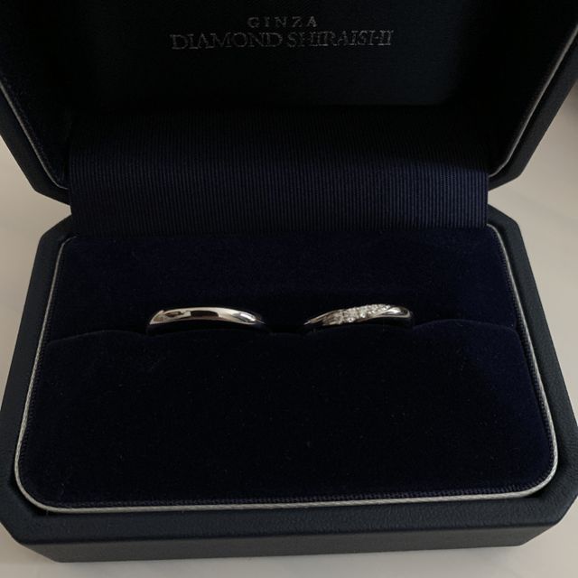 【銀座ダイヤモンドシライシの口コミ】 インターネットで色々なブランドの結婚指輪を見ておりました。
いつもつけ…