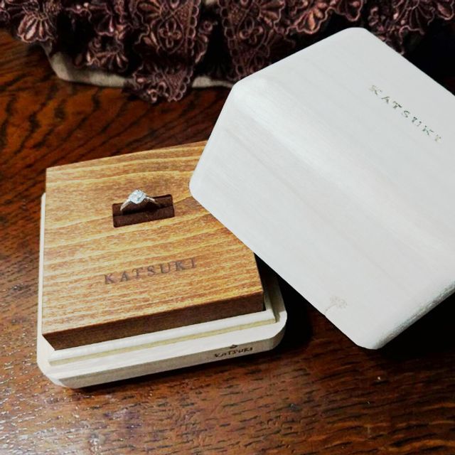 【KATSUKI(カツキ)の口コミ】 見た瞬間、一目惚れでした。色んなタイプの指輪を試着させていただいたこ…