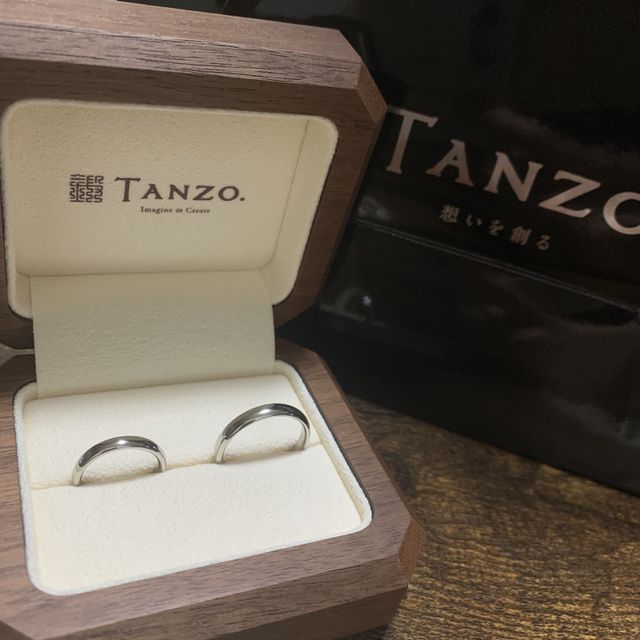 【TANZO.(鍛造指輪)の口コミ】 鍛造製法で作っているところが1番の決め手になりました。
職人さんが一本…